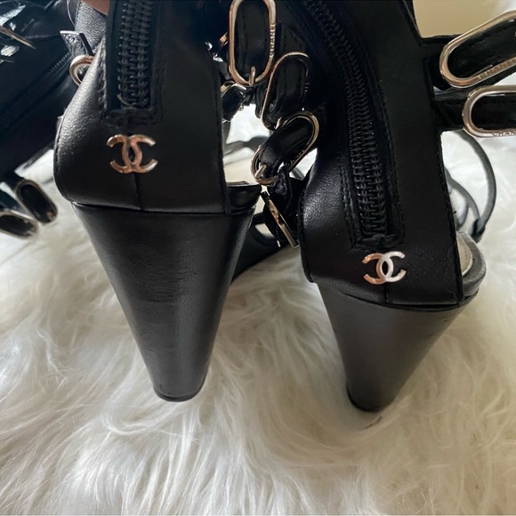 Chanel Wedge Sandals size 39-excellent condition - Picture 5 of 6